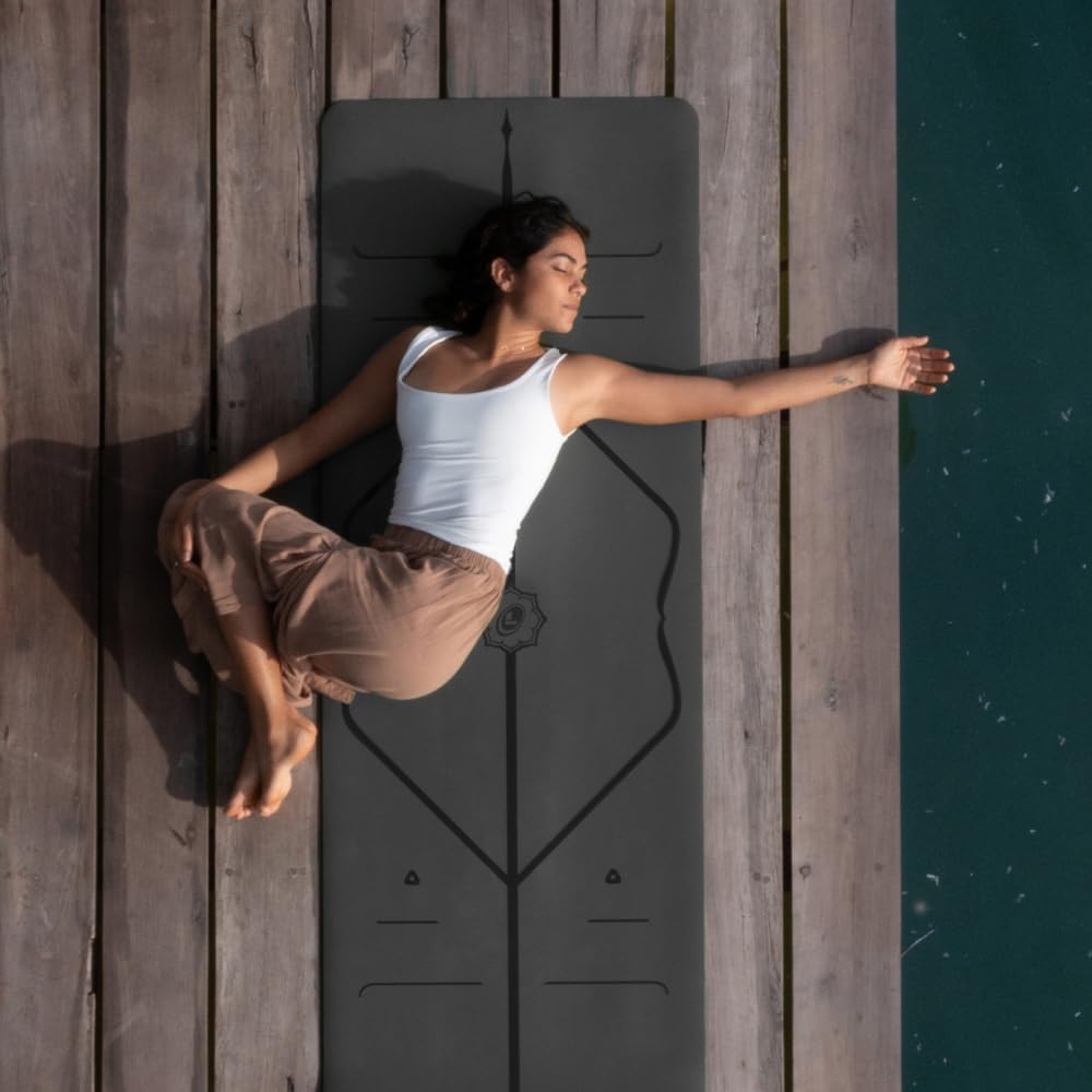 morning yoga mat Liforme Original alignment yoga mat